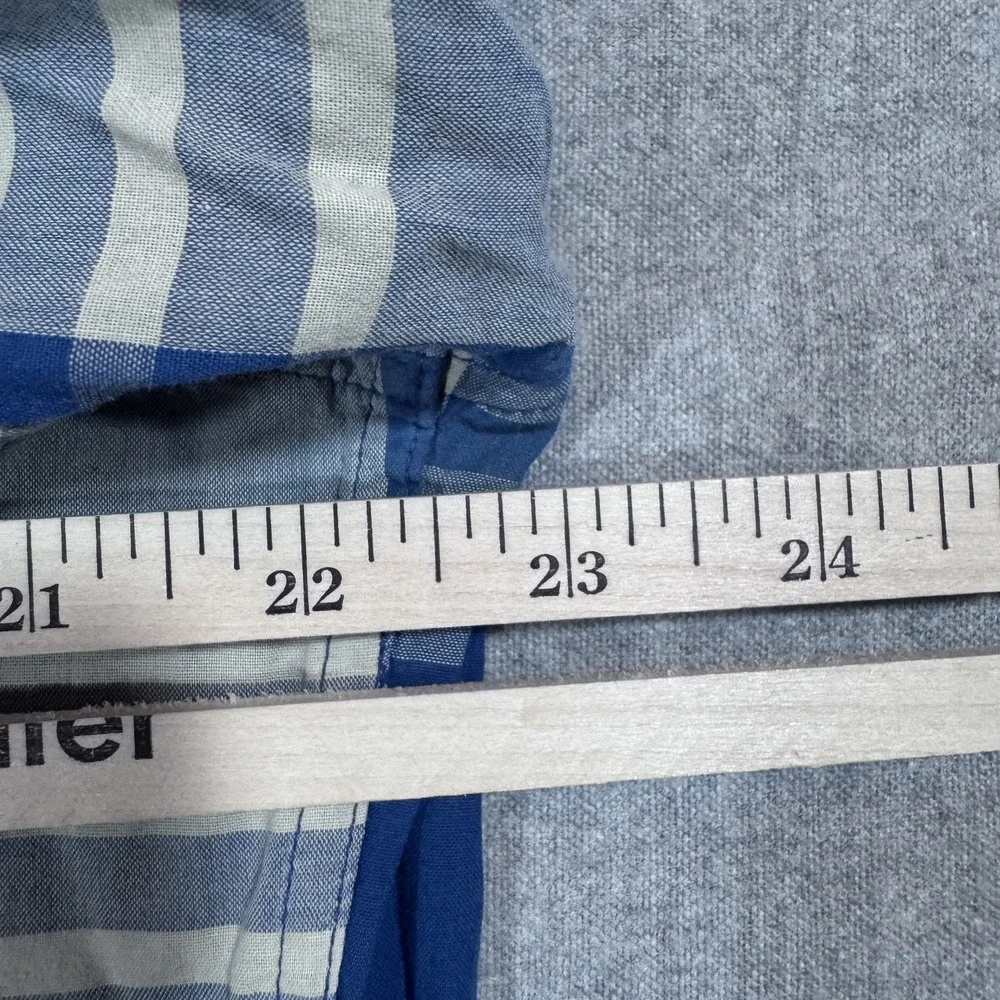J Crew‎ Shirt Mens Large Blue Gray Plaid Lightweight Chambray Button Up Casual